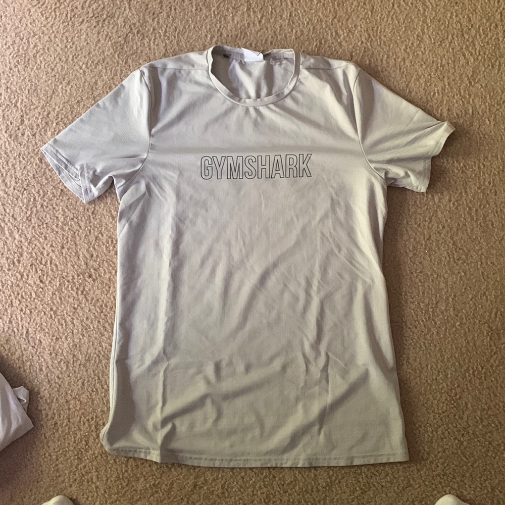GYMSHARK SHORT SLEEVE